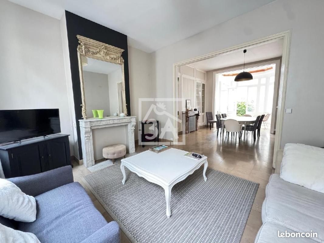 Maison 9 pièces 200 m² · à Calais · 200 m² · 238 944 €