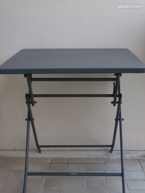 Table de jardin pliable carrée 70x70 (image 1)