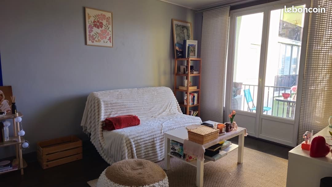 Appartement 2 pièces 43 m² · à Saint-Étienne · 43 m² · 540 €