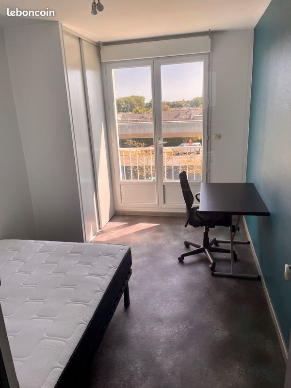Appartement 5 pièces 90 m² · à Rennes · 90 m² · 450 €/mois