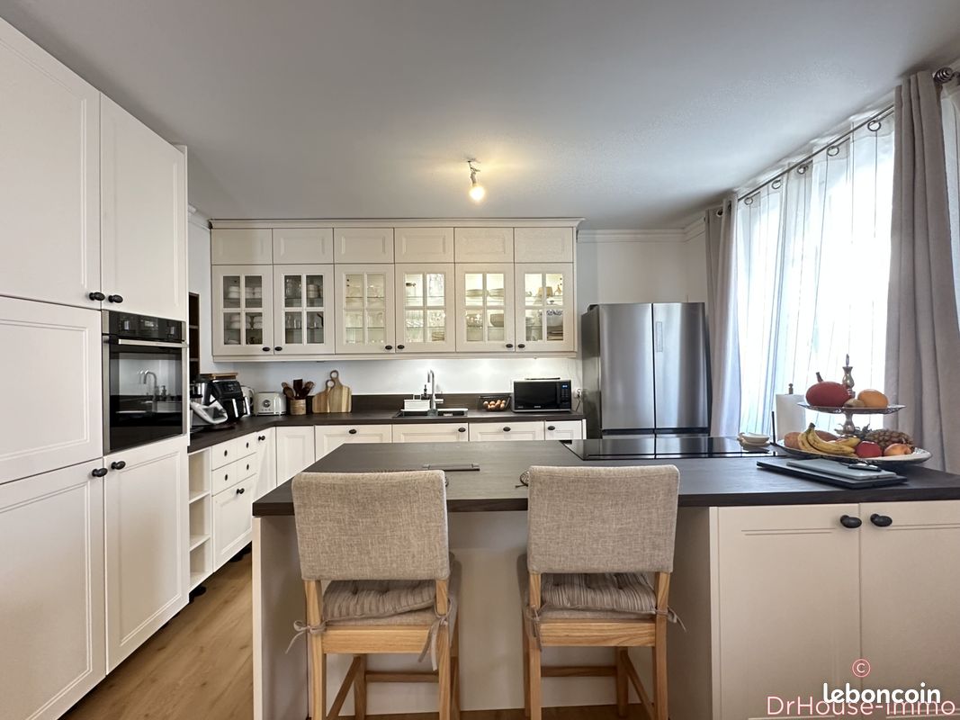 Appartement 4 pièces 100 m² · à Cluses · 100 m² · 249 000 €