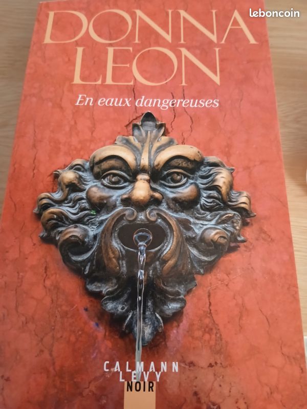 Livre en eaux dangereuses (image 1)