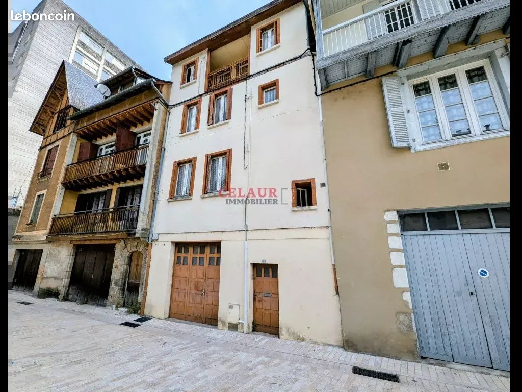 Immeuble 7 pièces 152 m² · à Tulle · 152 m² · 44 900 €