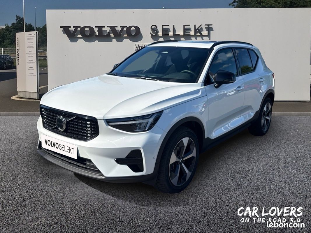 VOLVO XC40 B3 163 ch DCT7 Ultra (image 1)
