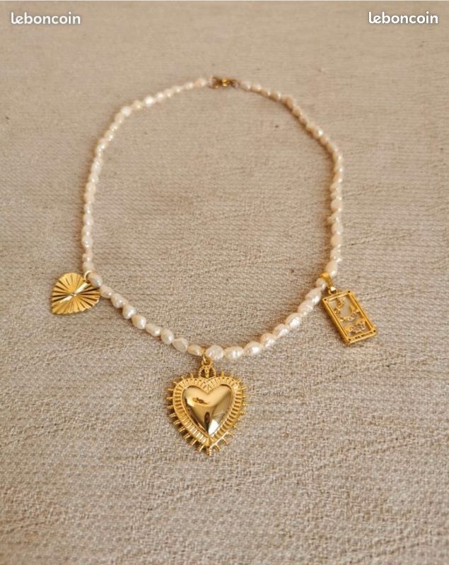 Collier perles de culture "grain de riz" neuf pampilles cœur carte tarot lune strass ex voto milagros acier doré creation (image 1)