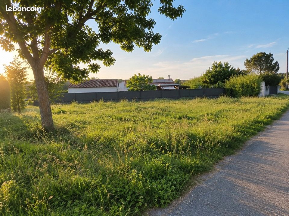 Terrain 600 m² Peujard · 63 000 €