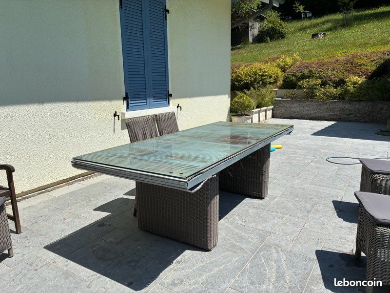 Table de terrasse (image 1)