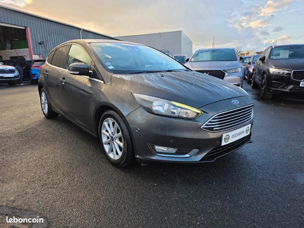 Ford Focus 1.0 EcoBoost 125 S&S Titanium (image 3)