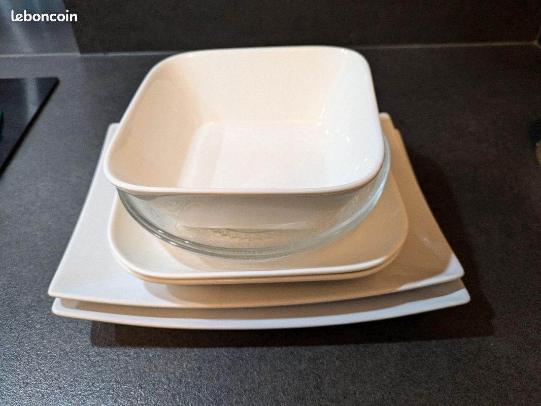 Lot 7 assiettes prix négociable (image 1)