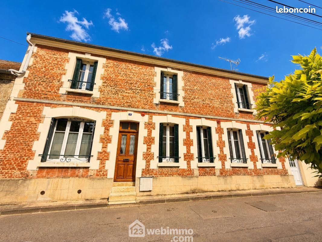 Maison 7 pièces 170 m² · à Laon · 170 m² · 239 200 €