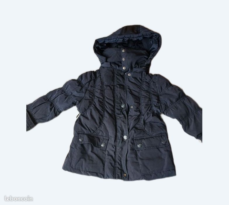 Lot De Vêtements Pour Fille 5 Ans : Parka, Gilet, T-shirt, Robes - Multicolore - Occasion Très Bon état
