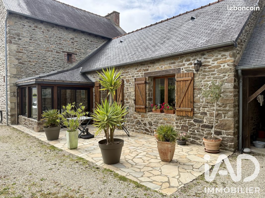 Maison 5 pièces 154 m² · à Quessoy · 154 m² · 364 000 €