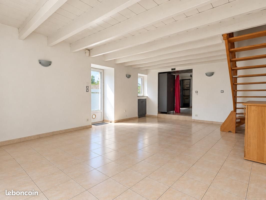 Maison 5 pièces 90 m² · à Saint-Vincent-Sterlanges · 90 m² · 136 500 €