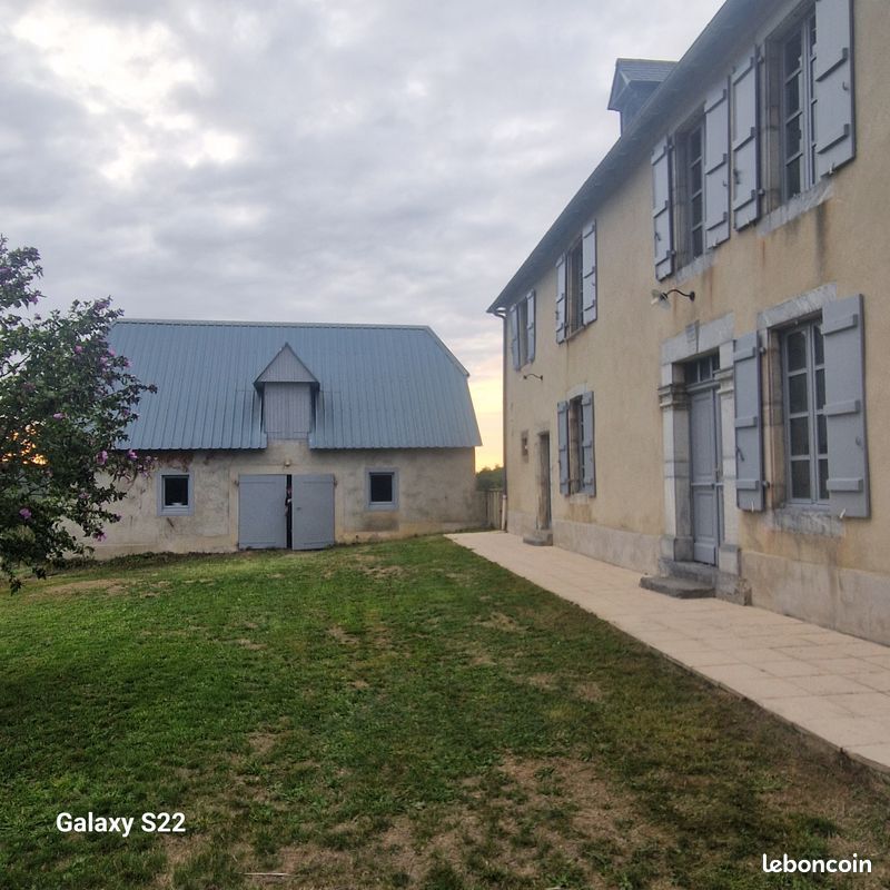 Maison 5 pièces 180 m² · à Lies · 180 m² · 1 246 €/mois