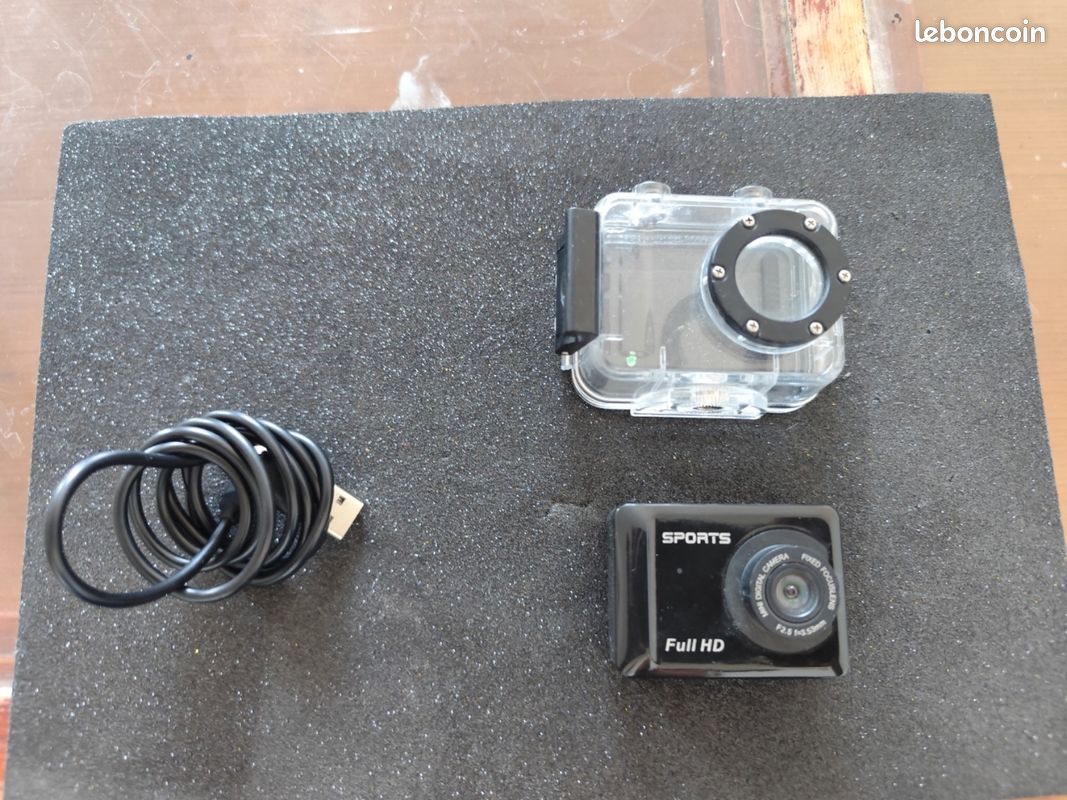 Caméra sport Full HD avec boîtier étanche (image 1)