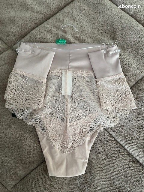 Ensemble Lingerie Diesel Push-up - Soutien-gorge FR90B & Culotte FR40 - Tricolore - Neuf Avec étiquettes
