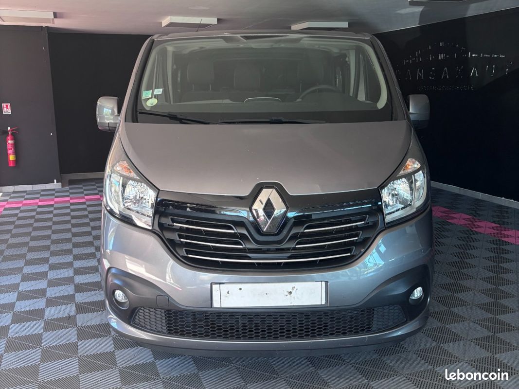 Renault trafic fourgon gn l2h1 1200 kg dci 145 energy e6 confort (image 8)