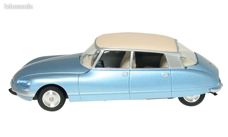 Citroen DS Minialuxe 1/32 eme Presse - Collection