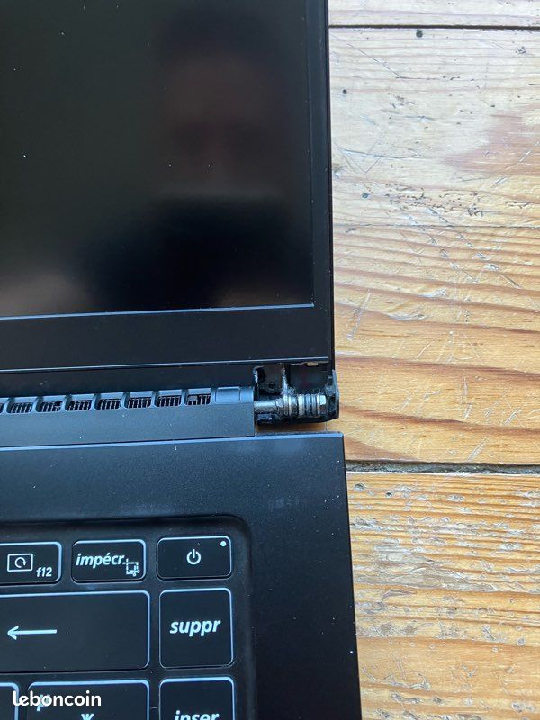 MSI Modern 15 A10M (image 5)