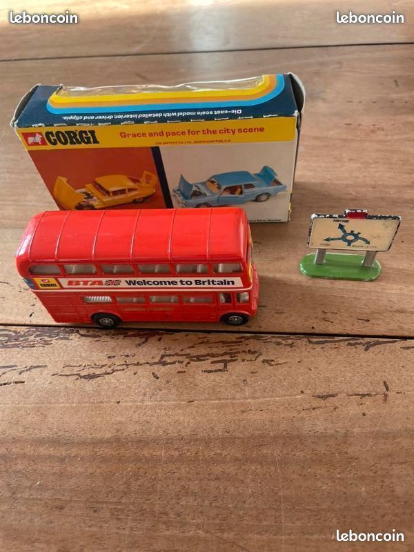 Corgi GB London Transport Routemaster Bus « BTA » réf : 469 (image 2)