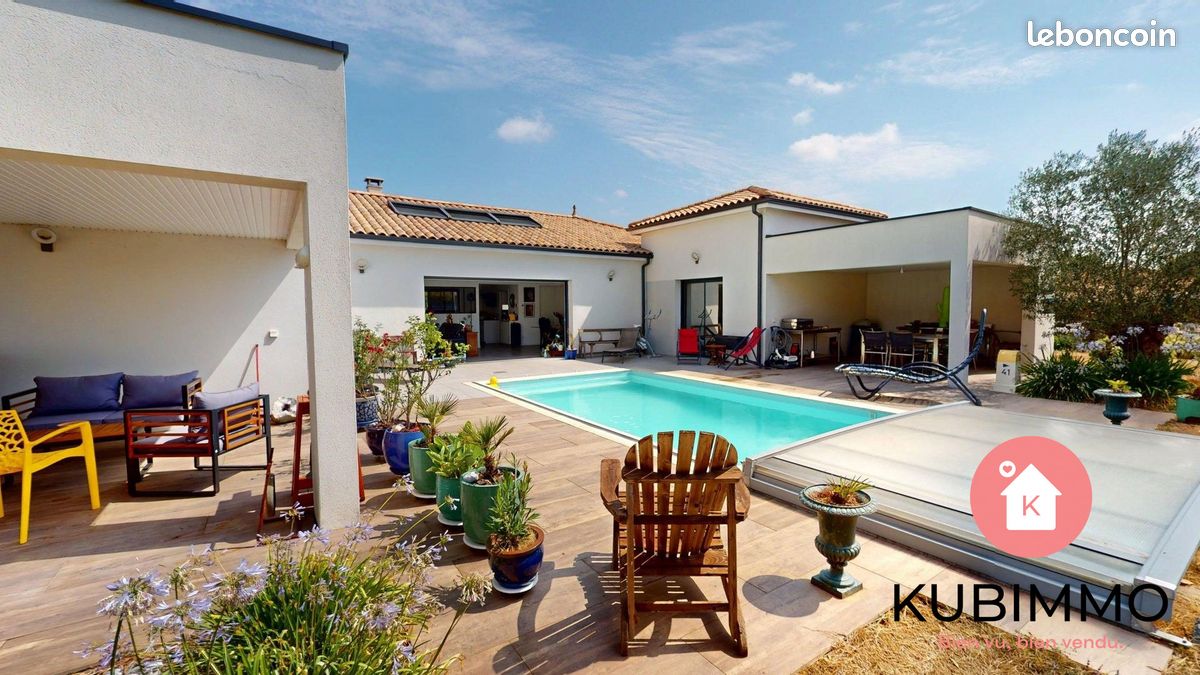 Maison 8 pièces 230 m² · à Talmont-Saint-Hilaire · 230 m² · 941 850 €