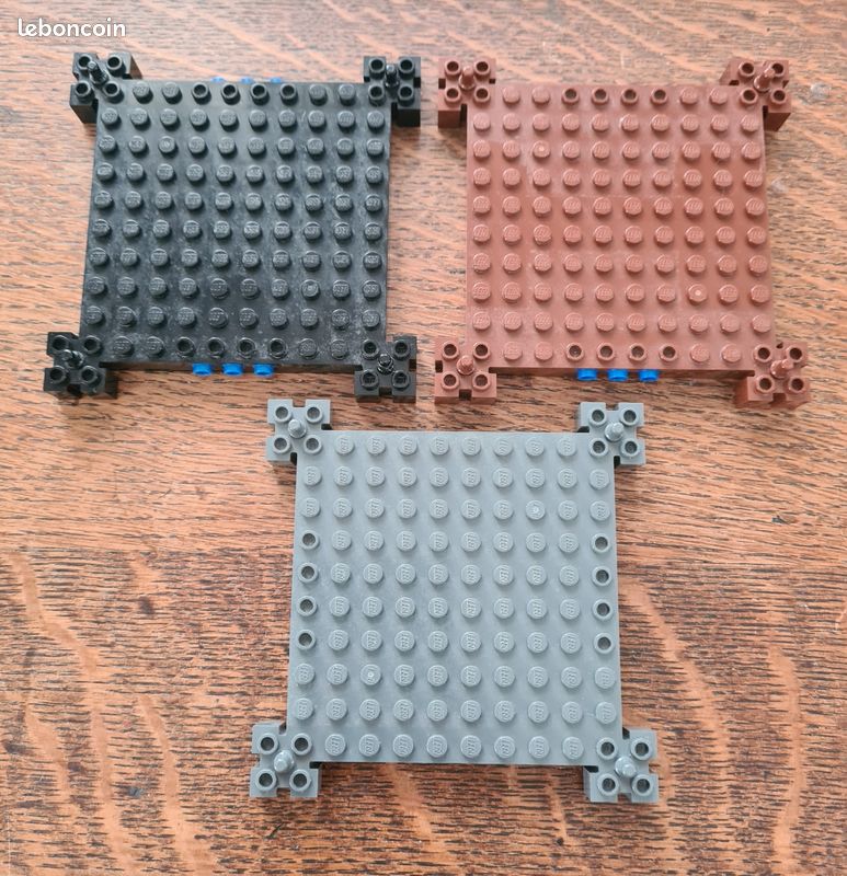 Plaque verte, grise et noire, socle , LEGO, vingtage rare, pour chateau maison (image 1)