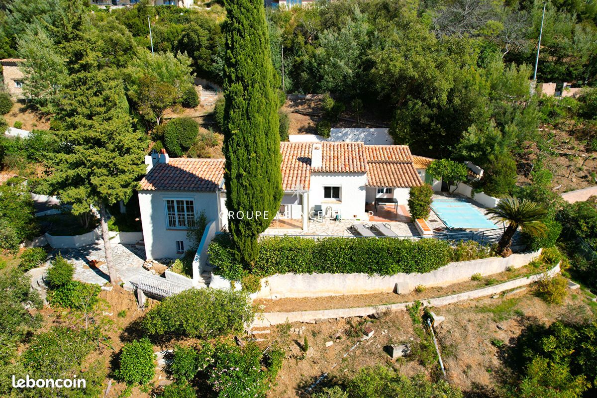 Maison 4 pièces 114 m² · à Roquebrune-sur-Argens · 114 m² · 839 000 €