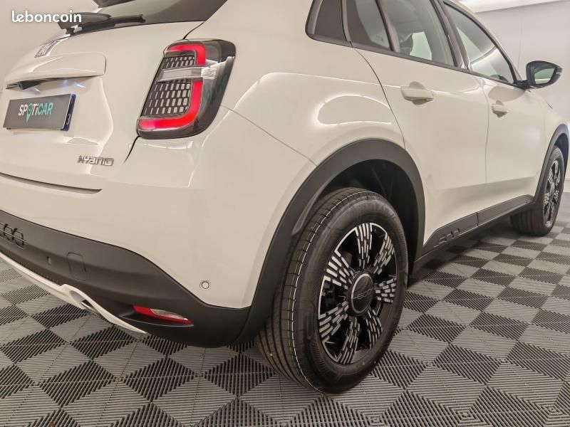 Fiat 600 1.2 Hybrid Turbo 110ch Icône eDCT6 Step 2 (image 29)