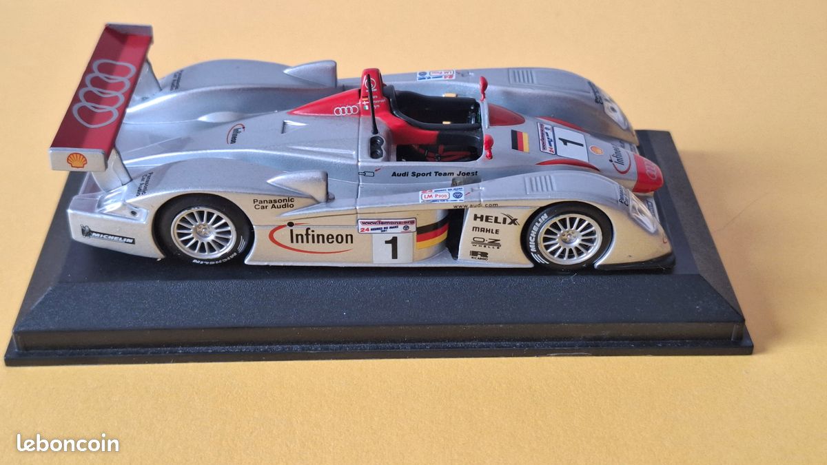 Modèle Réduit Audi R8 Le Mans 2001 - Échelle 1/43 Altaya Ixo - Voiture #1 Pilotes Pirro/Biella/Kristensen