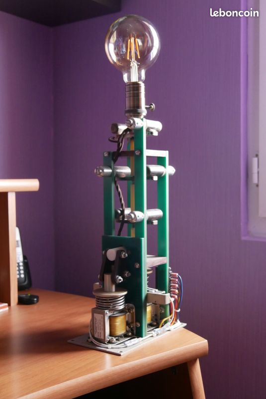 Lampe industrielle (image 1)