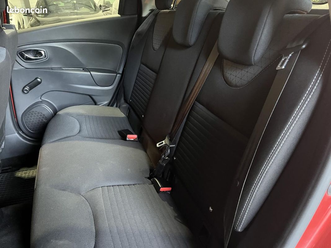 RENAULT CLIO Clio Estate 0.9L TCe - 90CH Intens - REGULATEUR - NAVIGATION - CLIM AUTO (image 6)