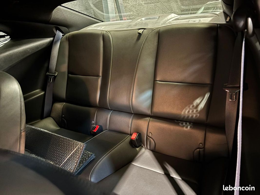 CHEVROLET CAMARO Coupé 6.2 V8 - 400CV 2012 - 45th ANNIVERSARY - PACK CARBONNE INTERIEUR - LIGNE SUR MESUR (image 14)