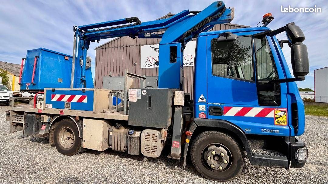 Iveco ml100e18k porteur eurocargo 100e18 nacelle 14 metres 4x2 2010 (image 2)