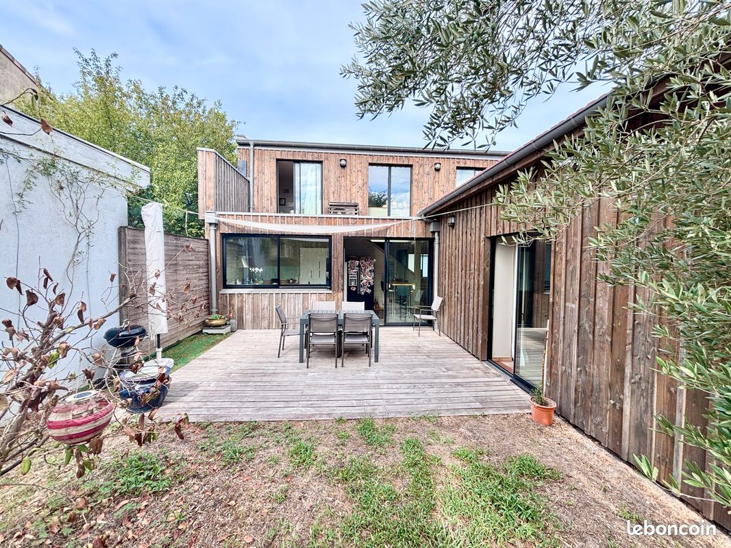 Maison 5 pièces 135 m² · à Bordeaux · 135 m² · 840 000 €