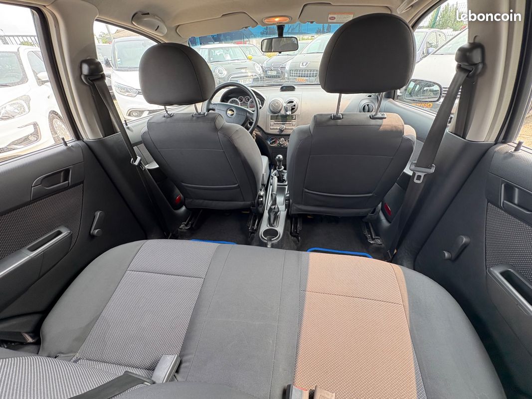 Chevrolet aveo 1.2 gpl 80ch - climatisation - vitres av elec (image 24)
