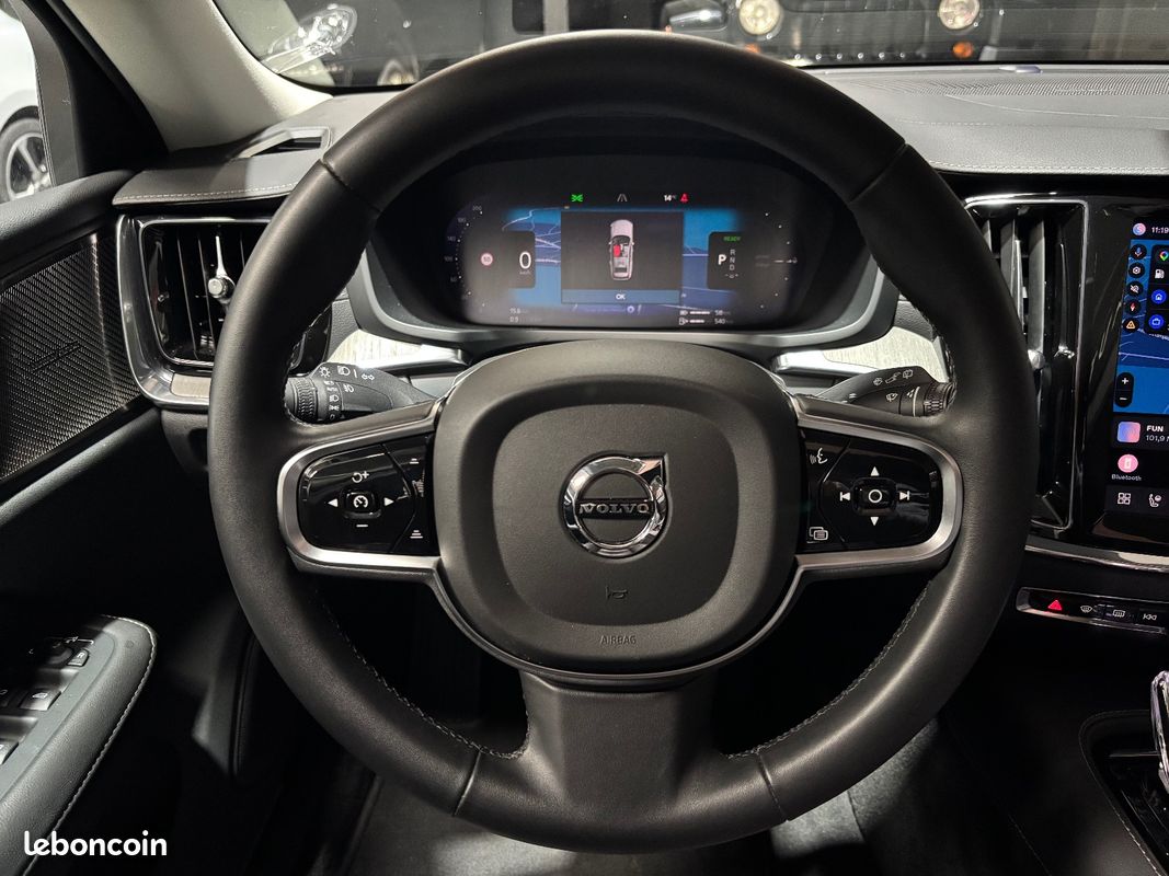 VOLVO V60 T6 AWD Hybride Recharge 253 ch + 145 ch Geartronic 8 Ultimate - SUIVI COMPLET VOLVO / ORIGINE FRANCE (image 12)