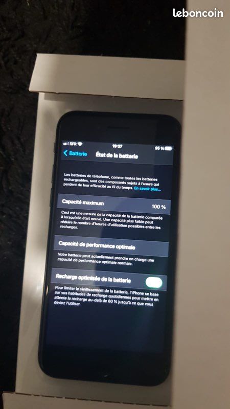 IPhone 8 gris sidéral avec facture (image 2)
