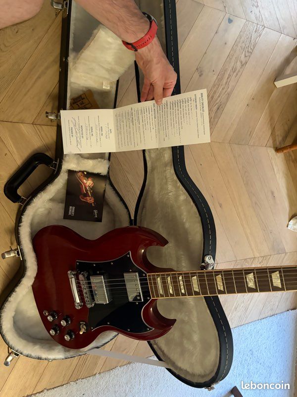 Gibson guitare SG standard HC Cherry 2011 (image 3)