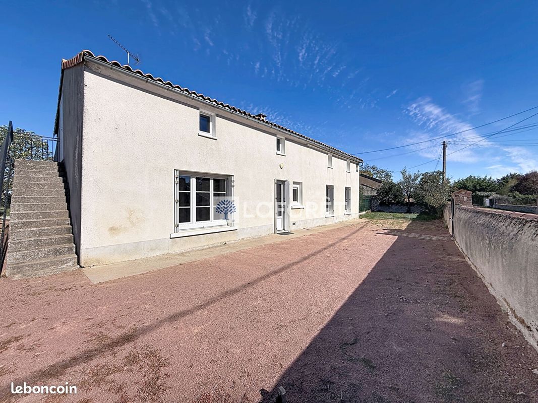 Maison 4 pièces 110 m² · à Val en Vignes · 110 m² · 790 €/mois