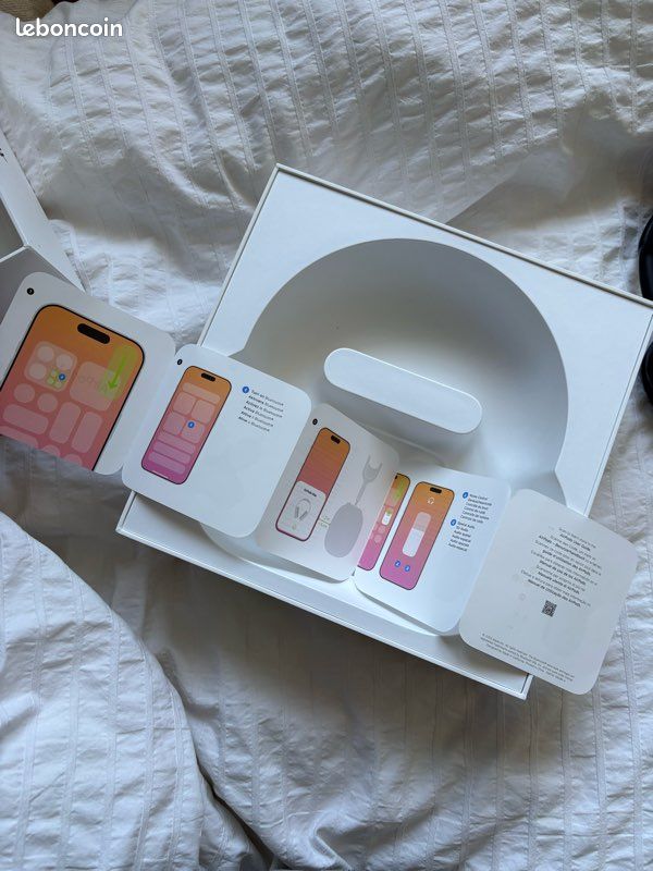 AirPods Max (image 9)