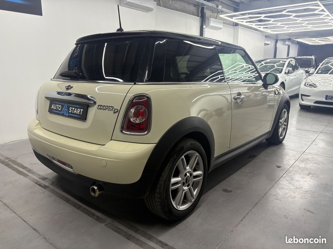MINI Mini Cooper D Steptronic BOITE AUTO/VOLANT MULTIFONCTIONS (image 3)