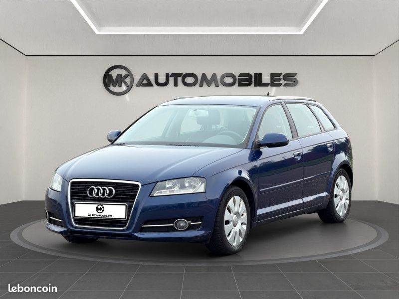 Audi A3 1.2 TFSI 105CH START/STOP ATTRACTION 5P (image 1)