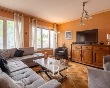 Appartement 350 000 € - 93 m²