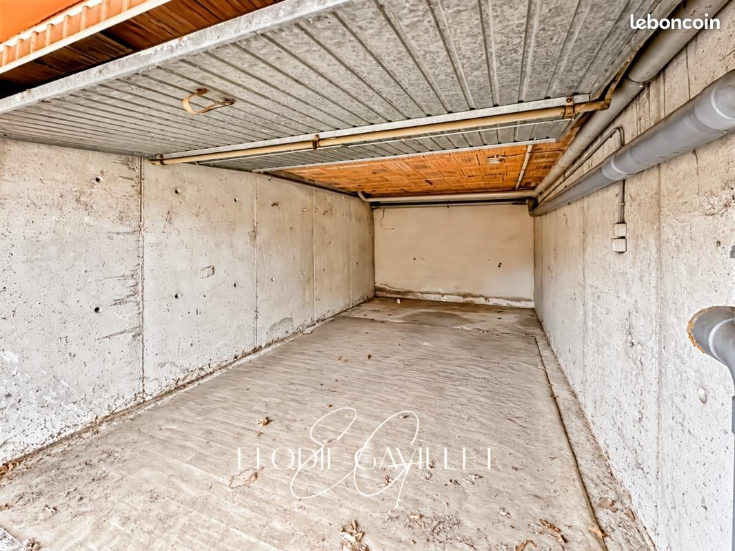 Parking 1 pièce 18 m² · à Carcassonne · 18 m² · 15 990 €