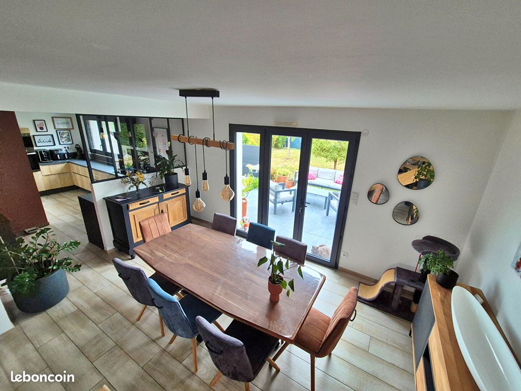Maison 5 pièces 114 m² · à Saint-Barthélemy-d'Anjou · 114 m² · 374 500 €
