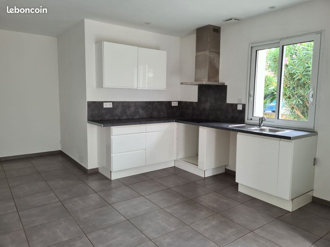 Maison a louer villenave-d'ornon - 3 pièce(s) - 80 m2 - Surfyn