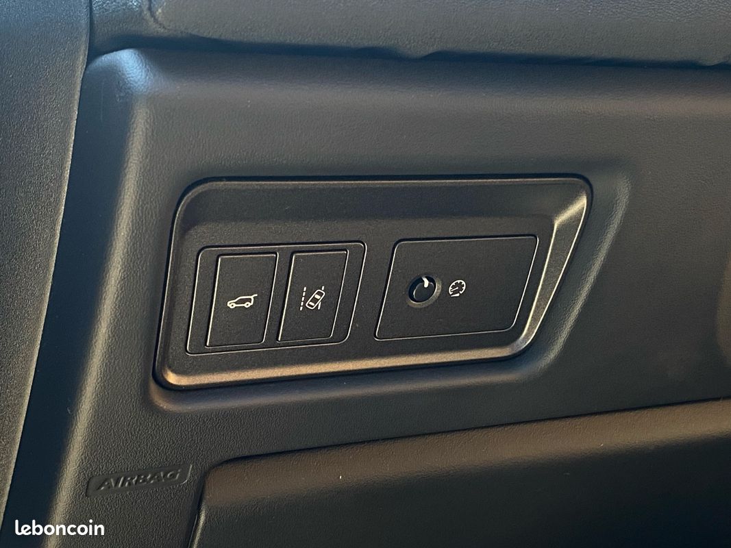 Land Rover RANGE ROVER EVOQUE I HSE Phase 2 / 2.0 TD 4WD BVA 9 180 cv / TOIT OUVRANT / MERIDIAN SON / SIEGES CHAUFFANTS / HAYON ELECTRIQUE / CLIM AUTO (image 13)