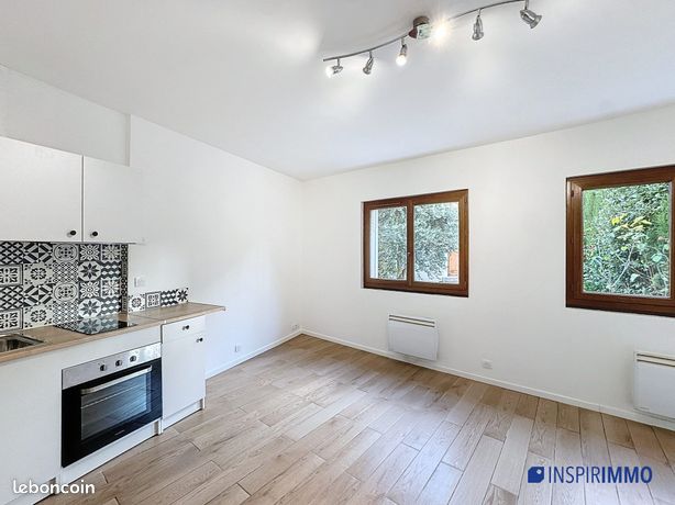Studio 1 pièce 26 m²