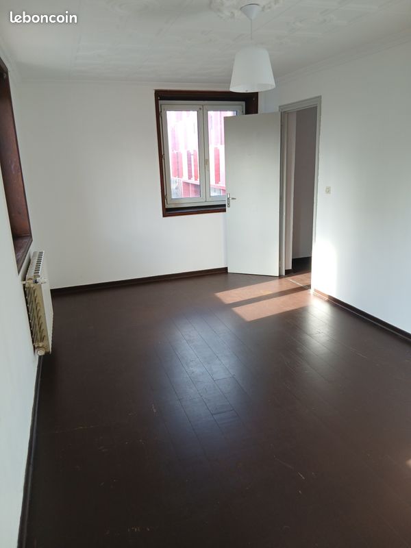 Appartement 3 pièces 50 m² · à Saint-Amand-les-Eaux · 50 m² · 580 €/mois