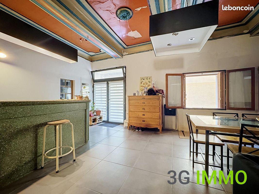 Maison 7 pièces 196 m² · à Quarante · 196 m² · 185 000 €